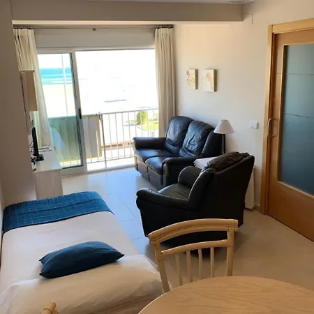 I Apartment *
